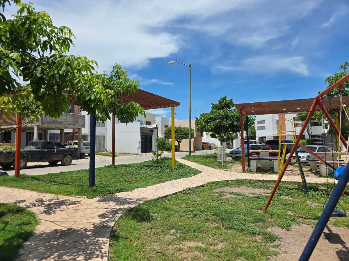 casa-fraccionamiento-zona-dorada - Vista 8