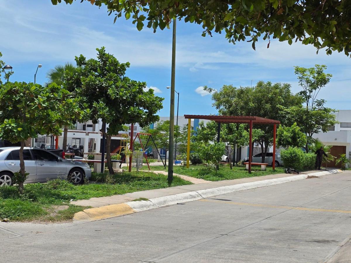 casa-fraccionamiento-zona-dorada - Vista 9