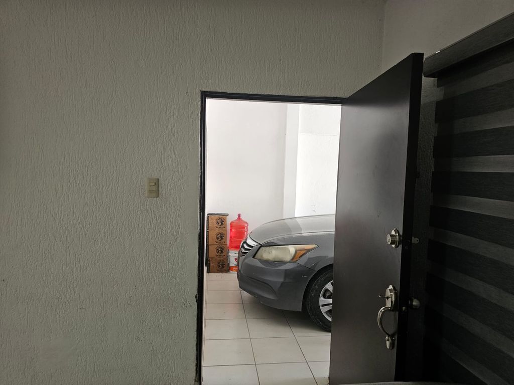 casa-venta-casa-en-venta-bugambilias-zona-aeropuert-pYowL0a - Vista 11