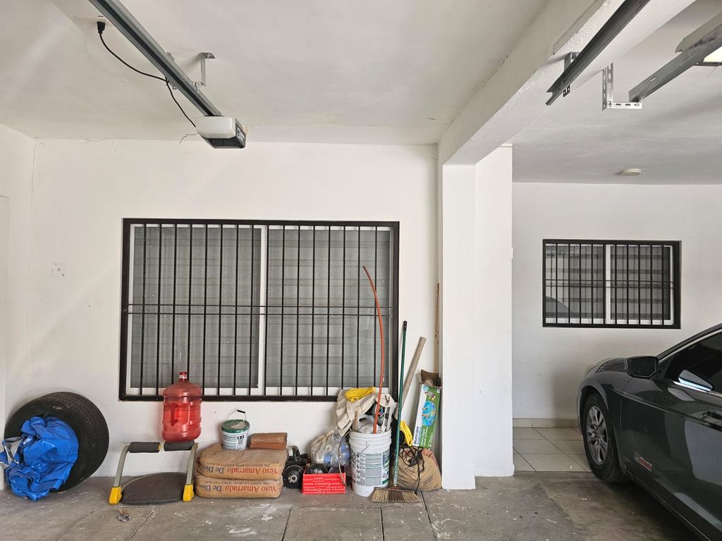 casa-venta-casa-en-venta-bugambilias-zona-aeropuert-pYowL0a - Vista 4