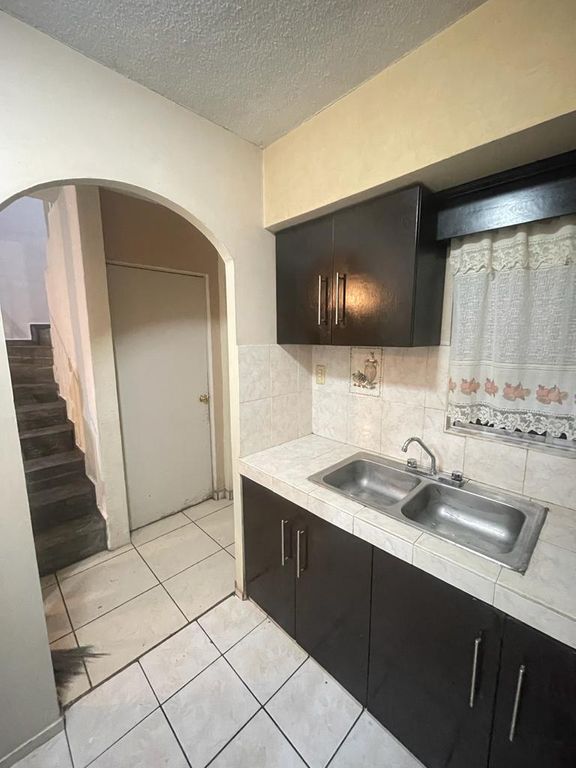 casa-venta-villa-bonita-045360 - Vista 4