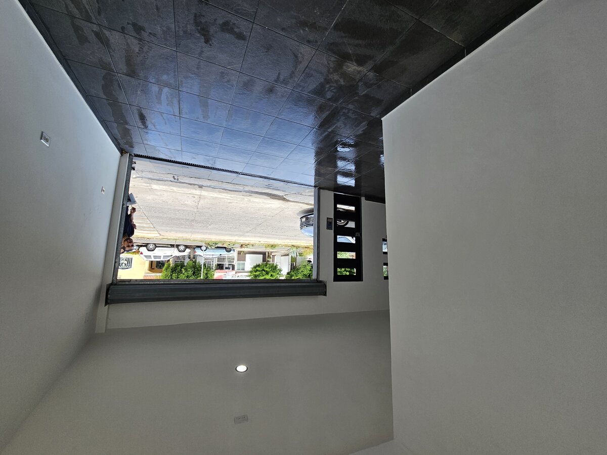 Interior 2