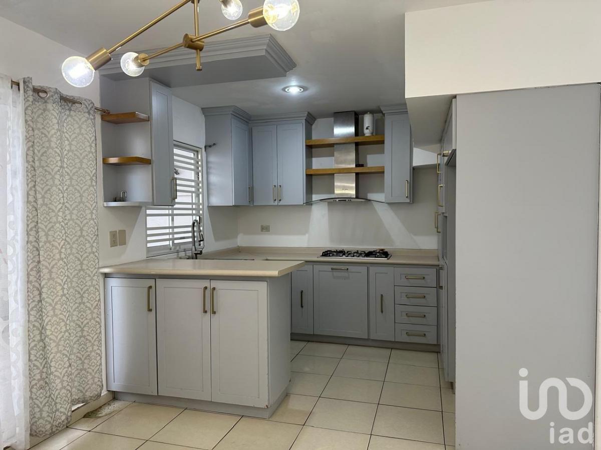 renta-de-casa-en-privada-bosques-del-rio - Vista 12