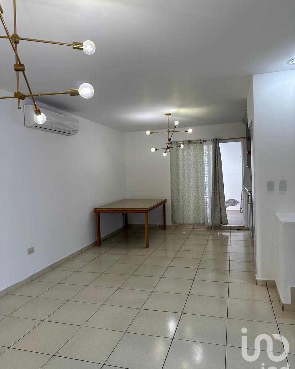 Renta de Casa en Privada Bosques del Rio