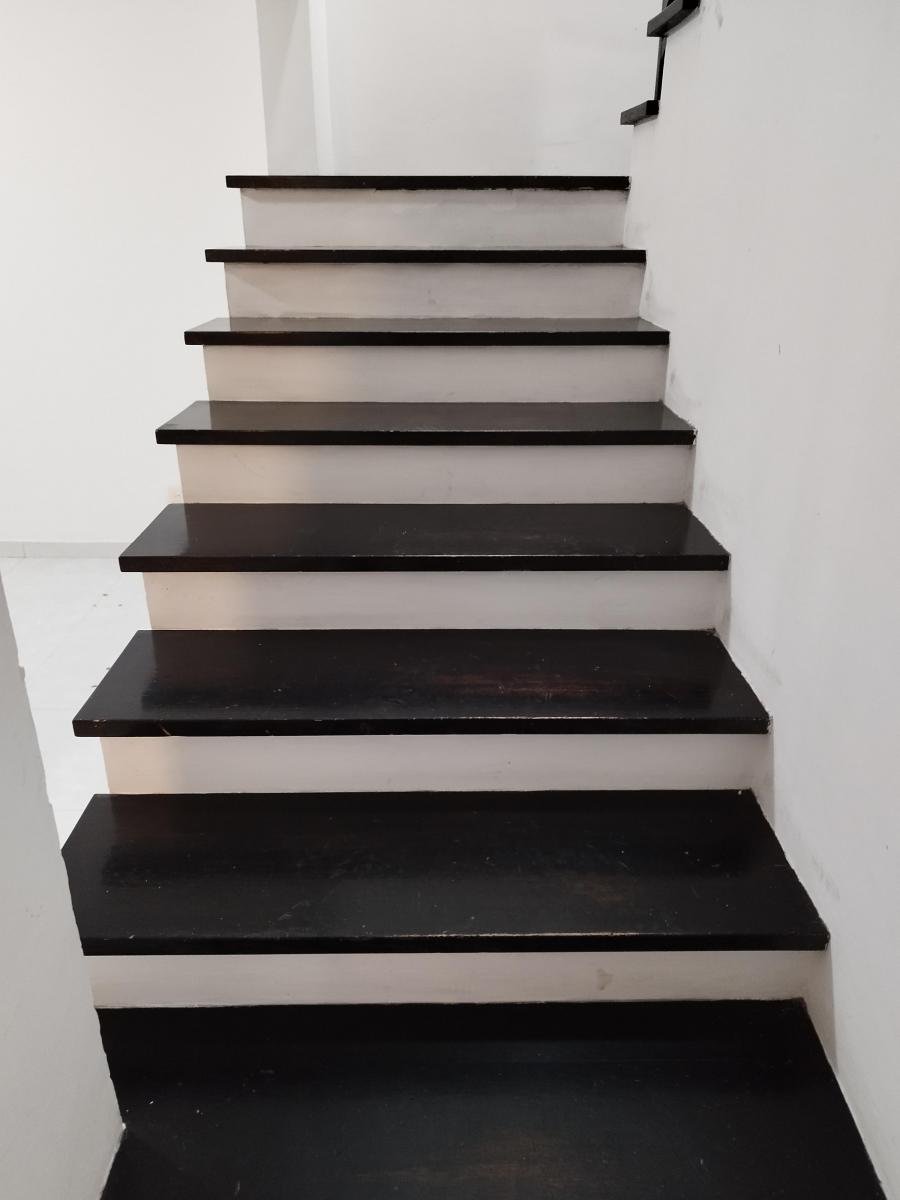 se-vende-casa-en-boulevard-doctor-mora-en-las-quintas - Vista 11