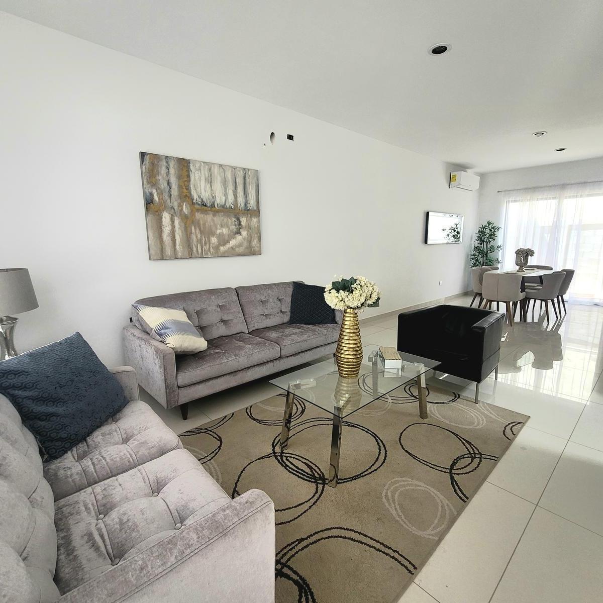 Se Vende Casa en Privada Sector Stanza Toscana