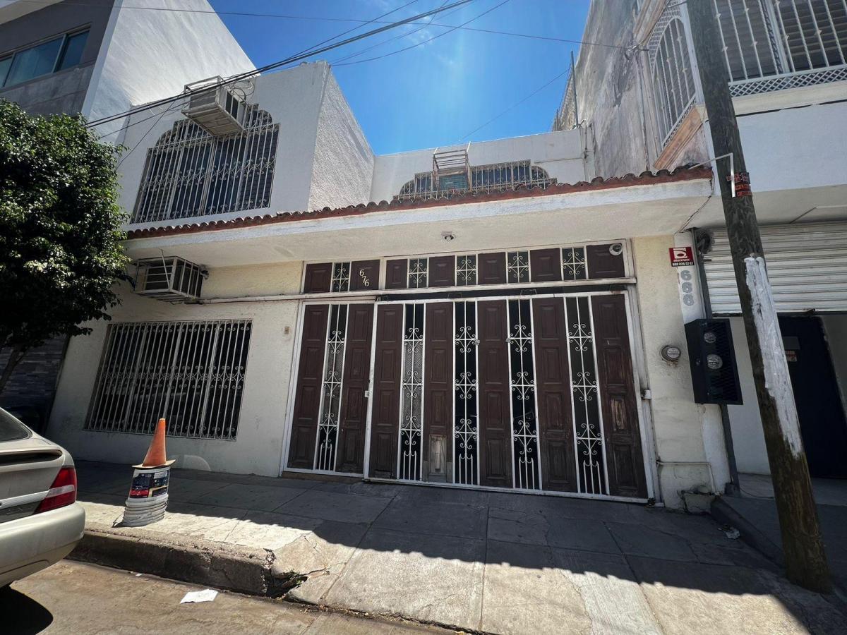 Venta de Casa por Calle Mariano Escobedo Centro de La Ciudad