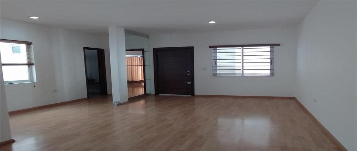 Interior 2