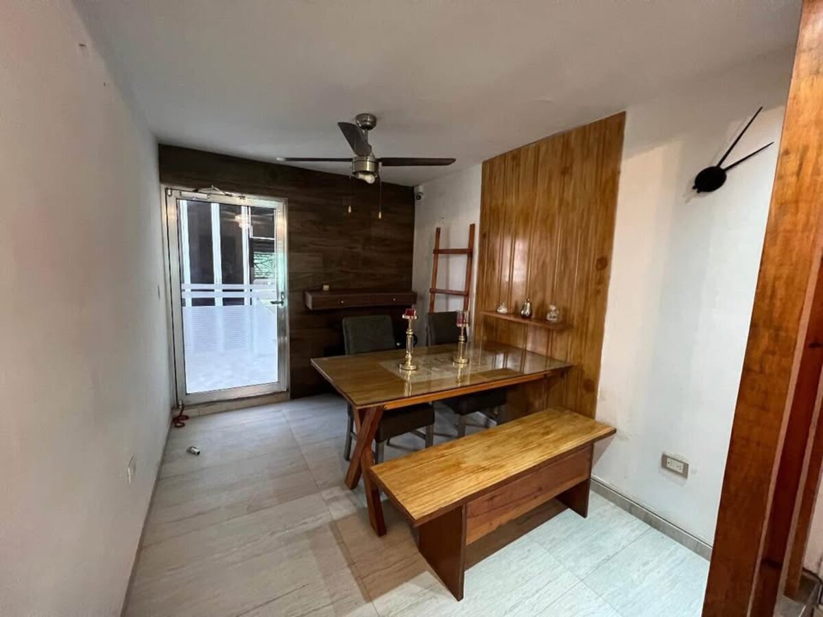 Casa Las Glorias - Cochera