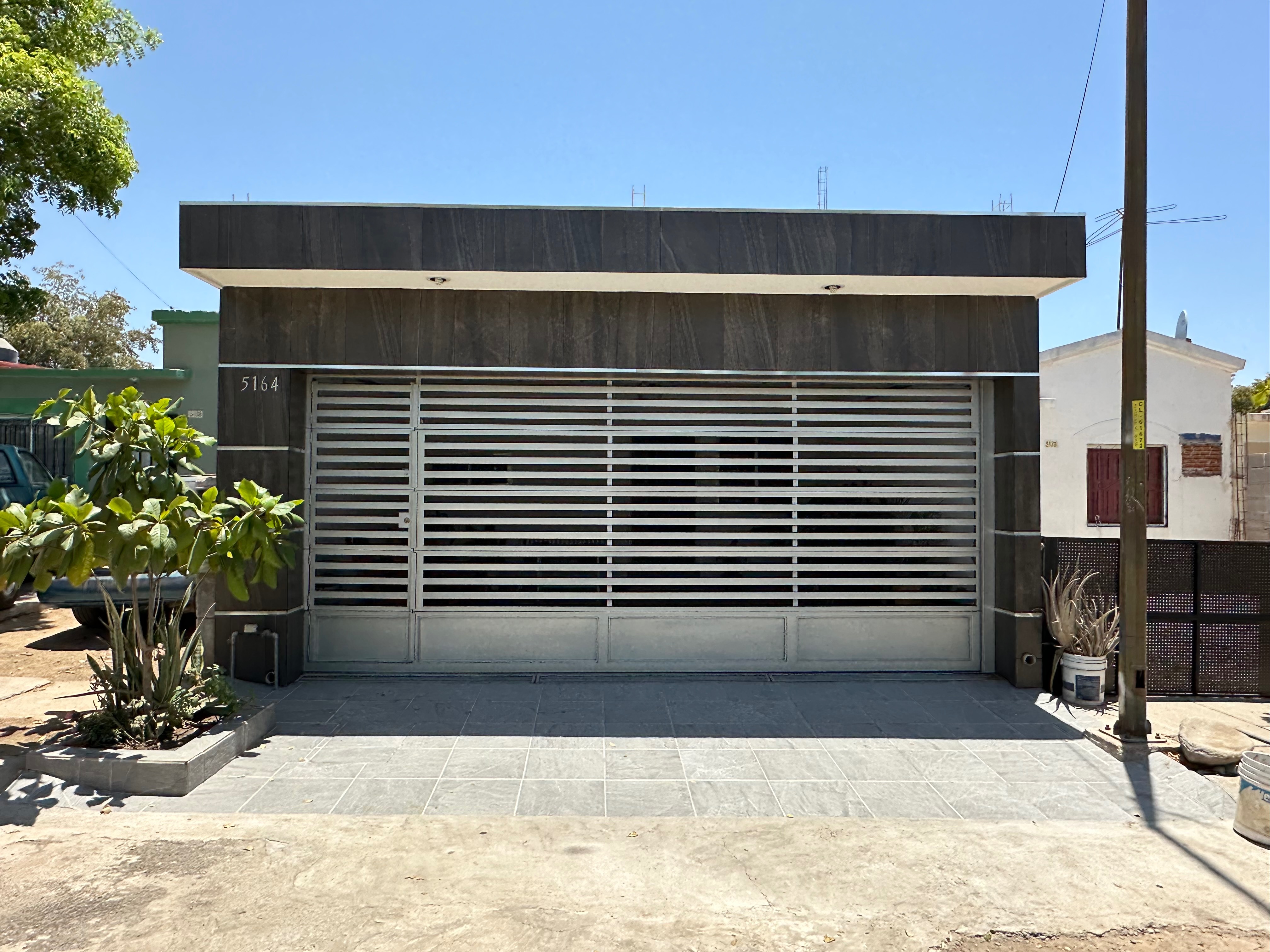 Casa Urbivilla del Roble Culiacán - Fachada
