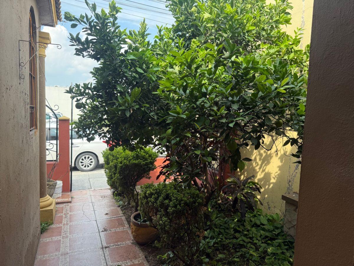 casa-en-venta-en-real-cumbres-monterrey-1-nivel-equipada - Vista 8