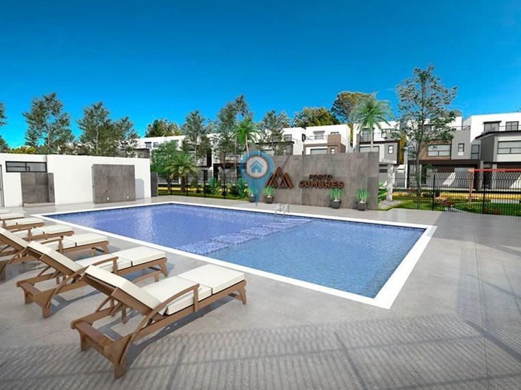 Venta en Cumbres 3 Niveles Frente a Parque